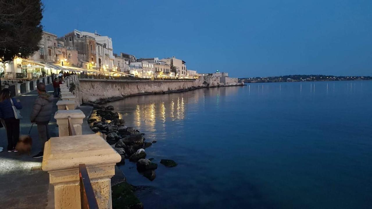 Ortigia Porta Del Mare Apartment Сиракуза Екстериор снимка